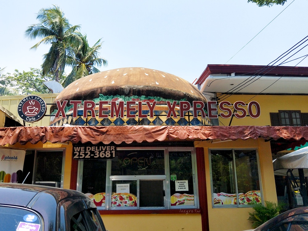 蘇比克灣美食咖啡廳。Xtremely Xpresso Cafe(Subic)，讓人傻眼的超大pizza