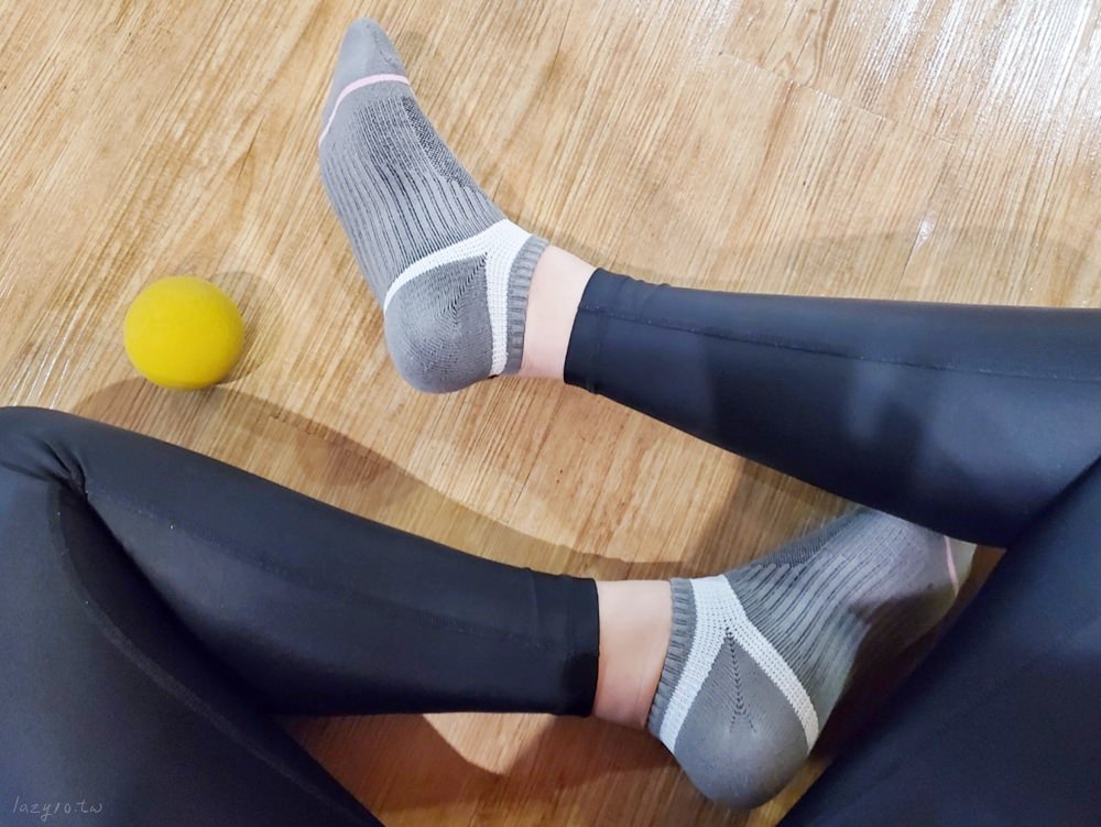 除臭襪分享 | WOAWOA除臭襪，好穿好活動的運動襪