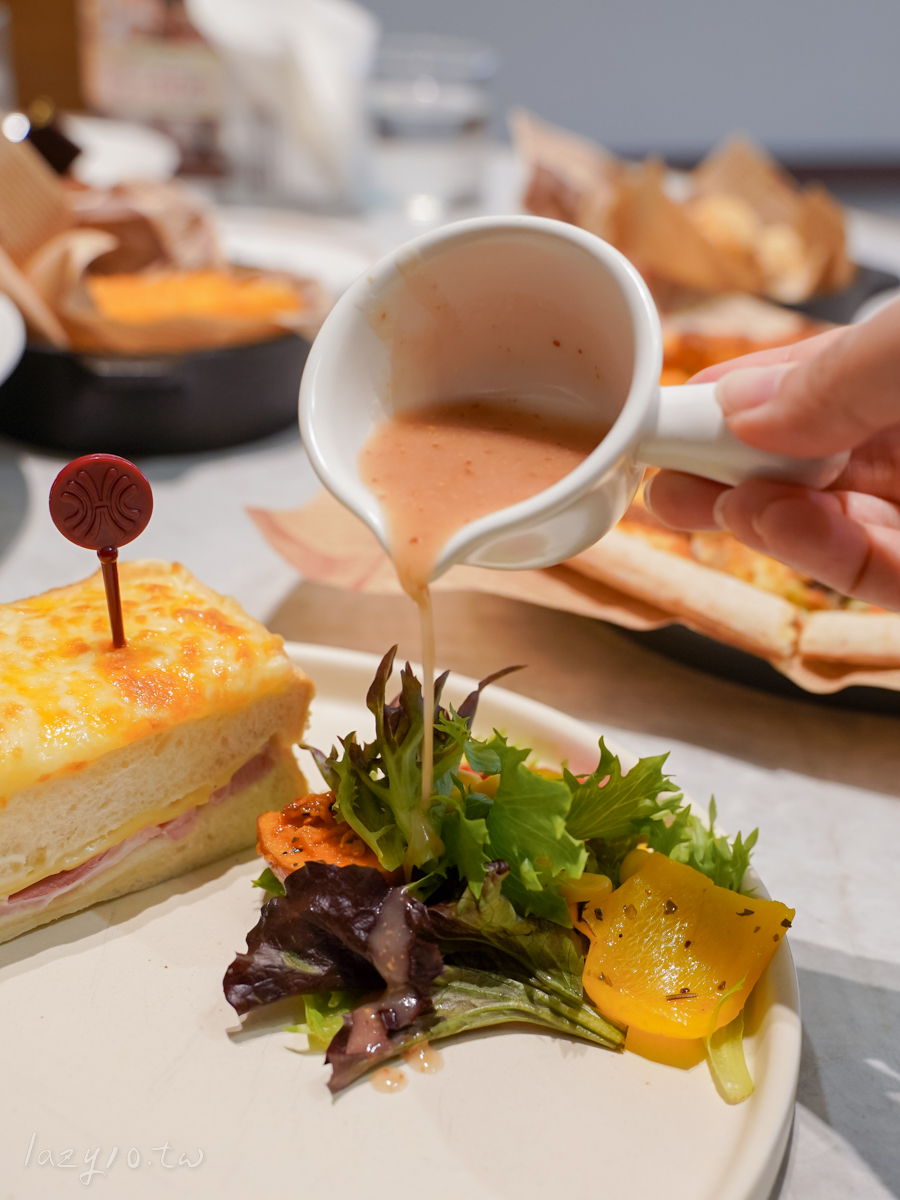 高雄咖啡廳推薦｜漢神巨蛋全日咖啡廳HI-LAI CAFE，全新改裝，回訪率爆棚！