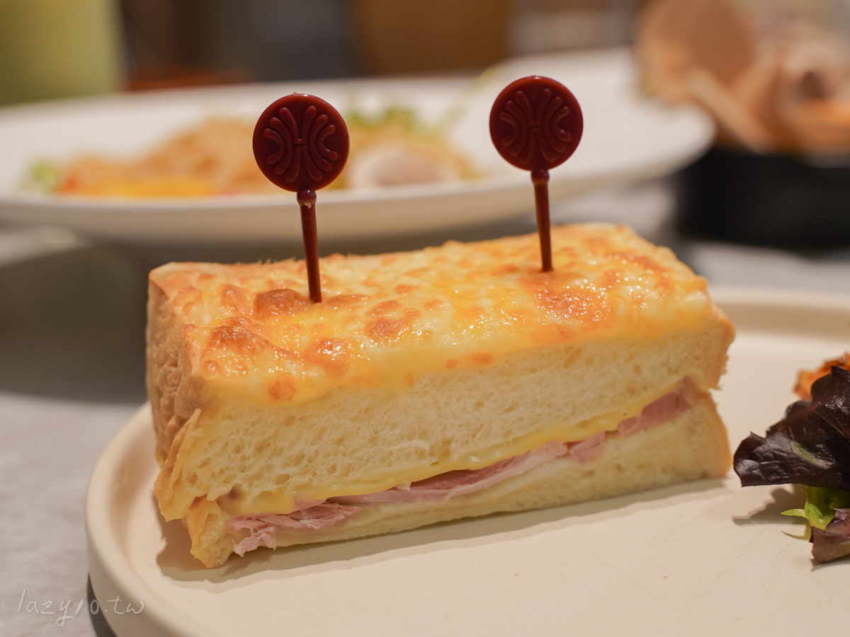 高雄咖啡廳推薦｜漢神巨蛋全日咖啡廳HI-LAI CAFE，全新改裝，回訪率爆棚！